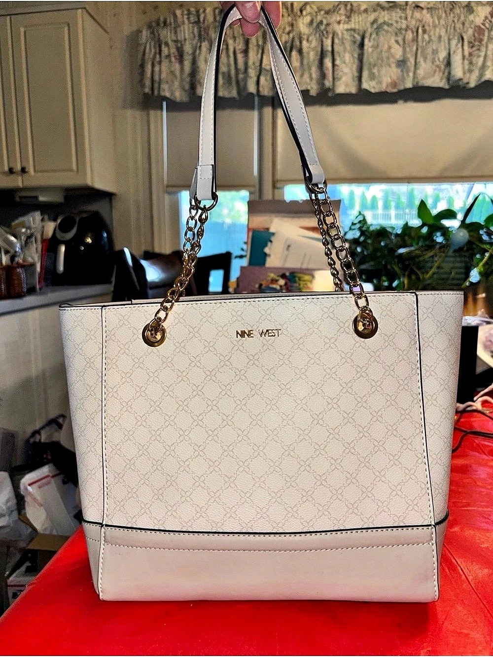 Nine West Geometric Chain Tote in Cream